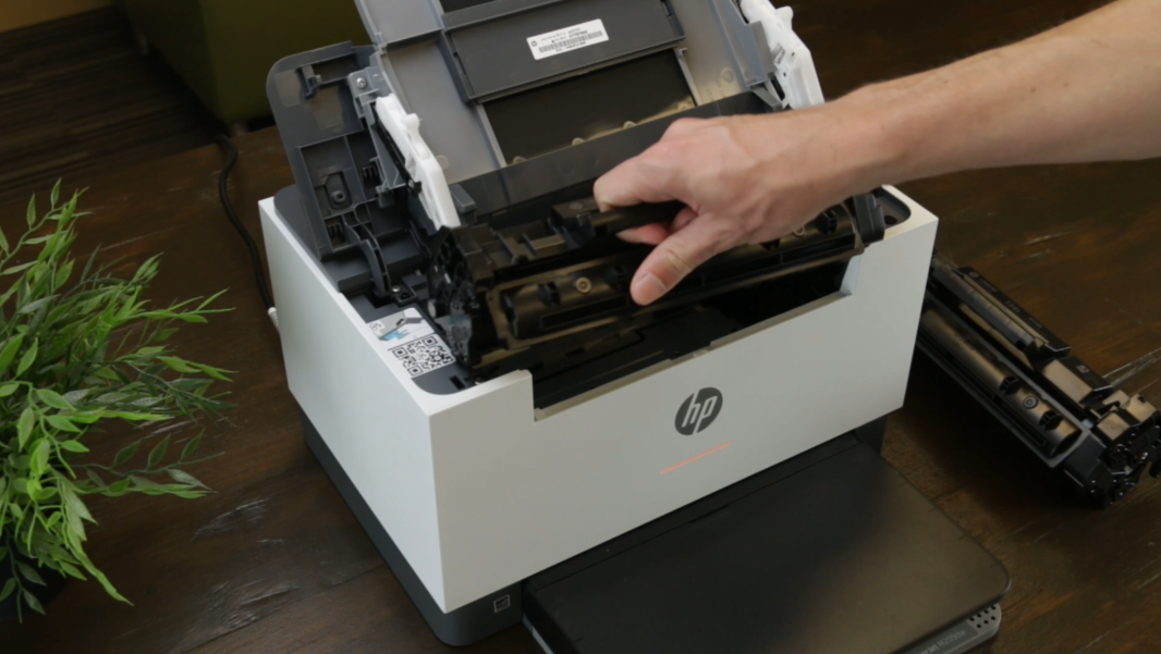 How to Install HP® 134A / 134X Toner Cartridges